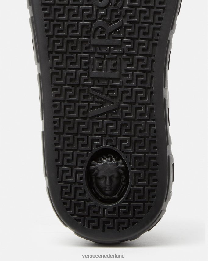 Versace Greca-sneakers met studs Heren zwart schoen J2T4F41555